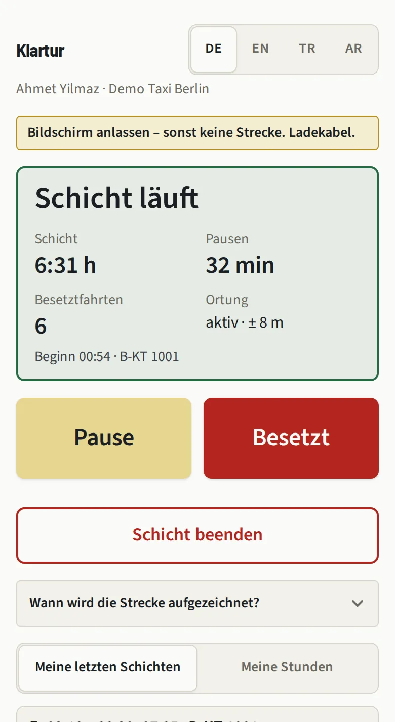 Die Fahrer-App auf einem Telefon während einer laufenden Schicht